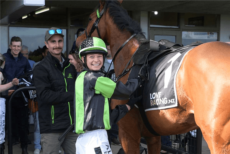 Matamata Stewards Suspend Apprentice Hayley Hassman Four National Riding Days