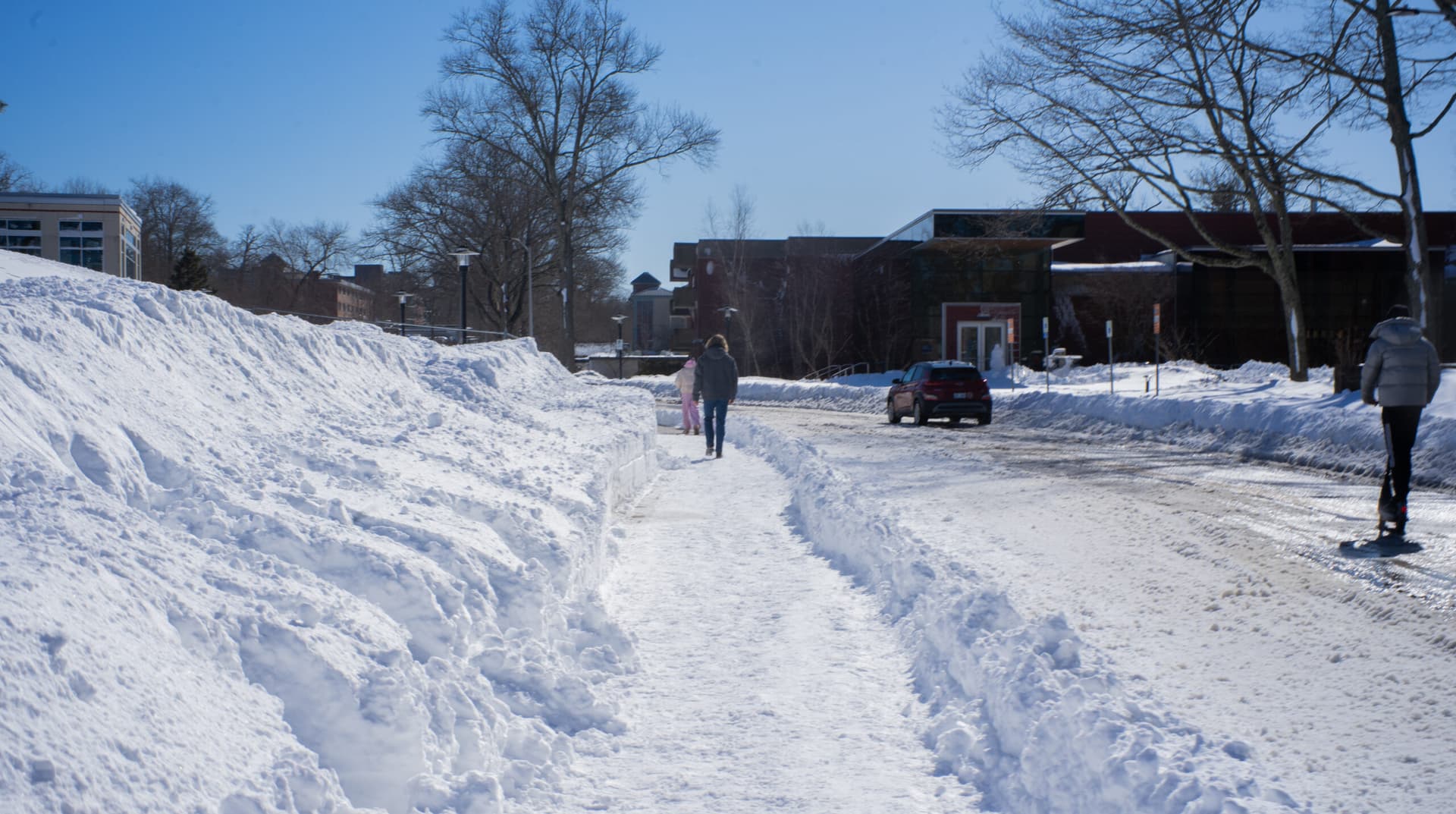 Stony Brook Students With Disabilities Face Icy, Inaccessible Campus After Storms