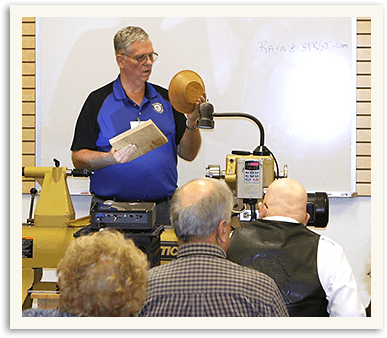 Richmond Woodturners lines up cabriole legs, jug turning and challenges
