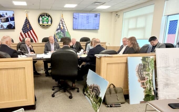 Riverhead board advances revised 94-room Petrocelli hotel plan