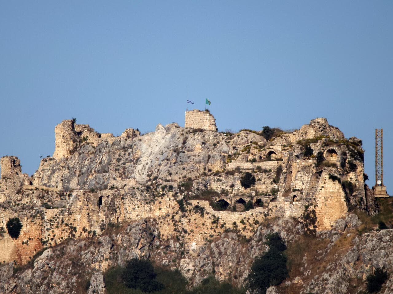Israel captures Beaufort castle, signals deeper Lebanon military presence