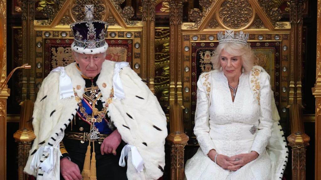 King Charles opens Parliament as Starmer faces Labour revolt