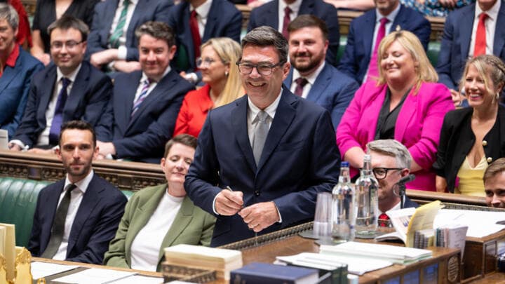 Starmer grants Labour leadership contenders access talks with civil service