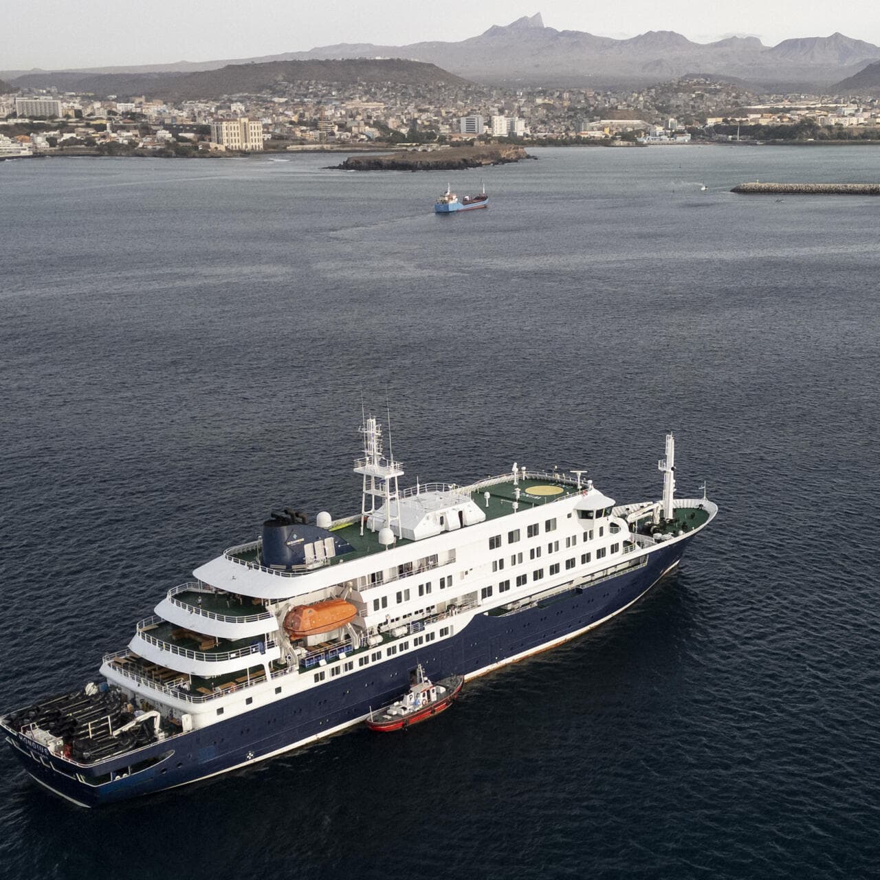 European states race to evacuate citizens from hantavirus-hit cruise ship