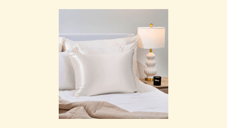 Coastal Grandmother Style Returns with Boat-Neck Tees and Fisherman Sweaters