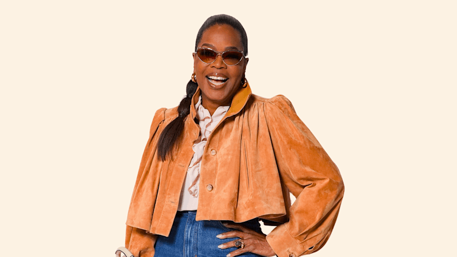 20 Coastal Grandmother Spring Tops for Easy April Layering