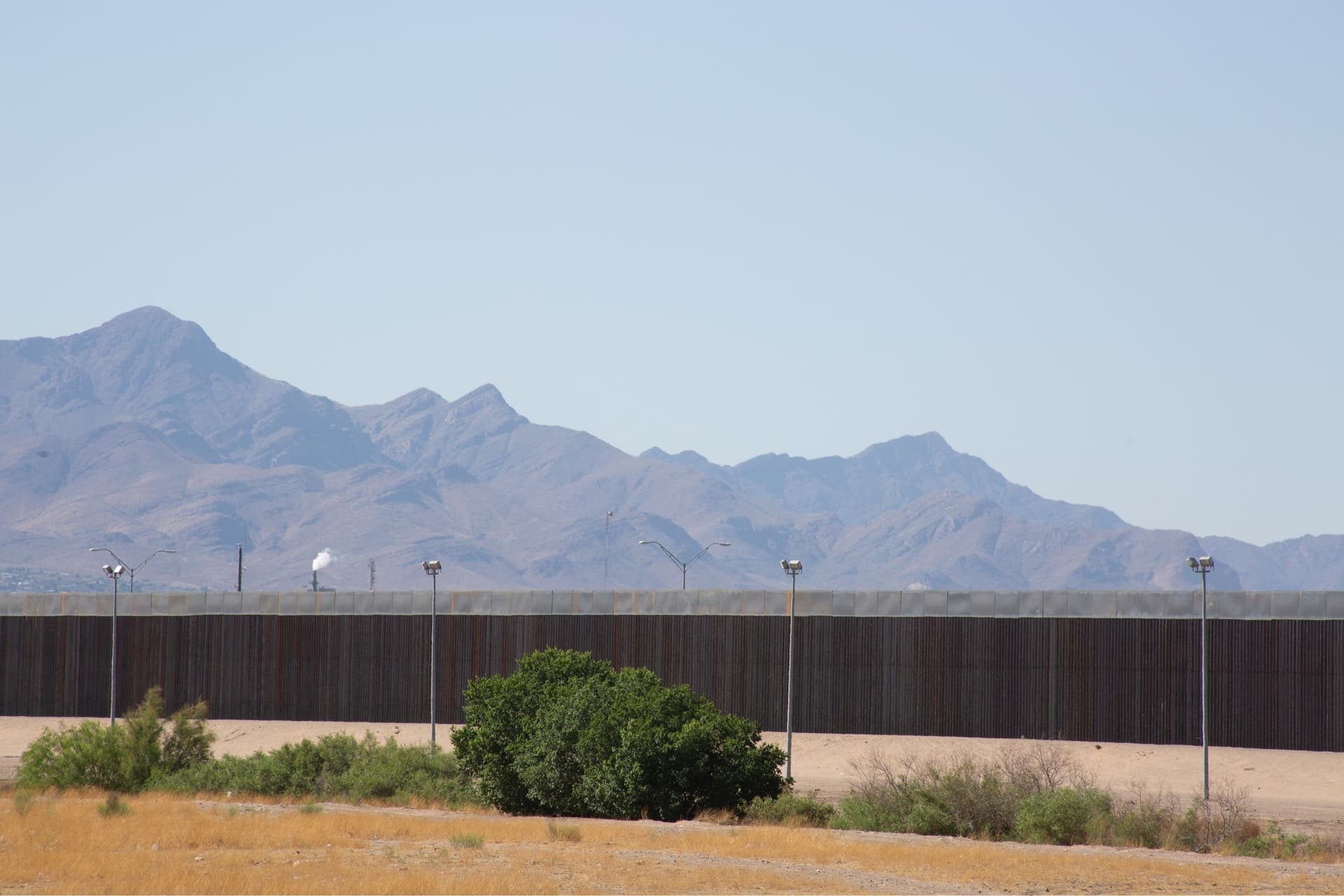 Border Wall Map Vanishes, Raising Stakes for Southwest Public Lands