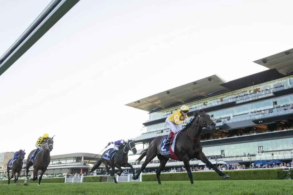 Sir Delius stuns Autumn Glow in Queen Elizabeth Stakes upset