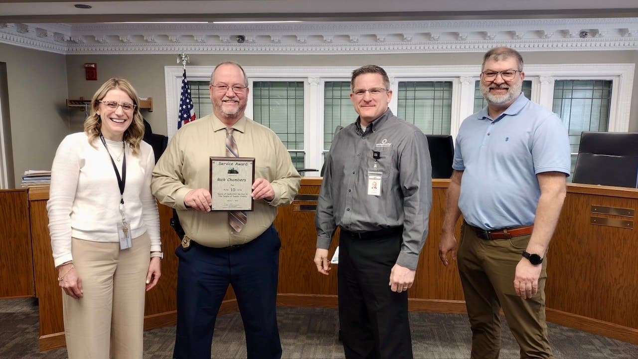 Dubois County Honors Investigator Rick Chambers for 10 Years of Service