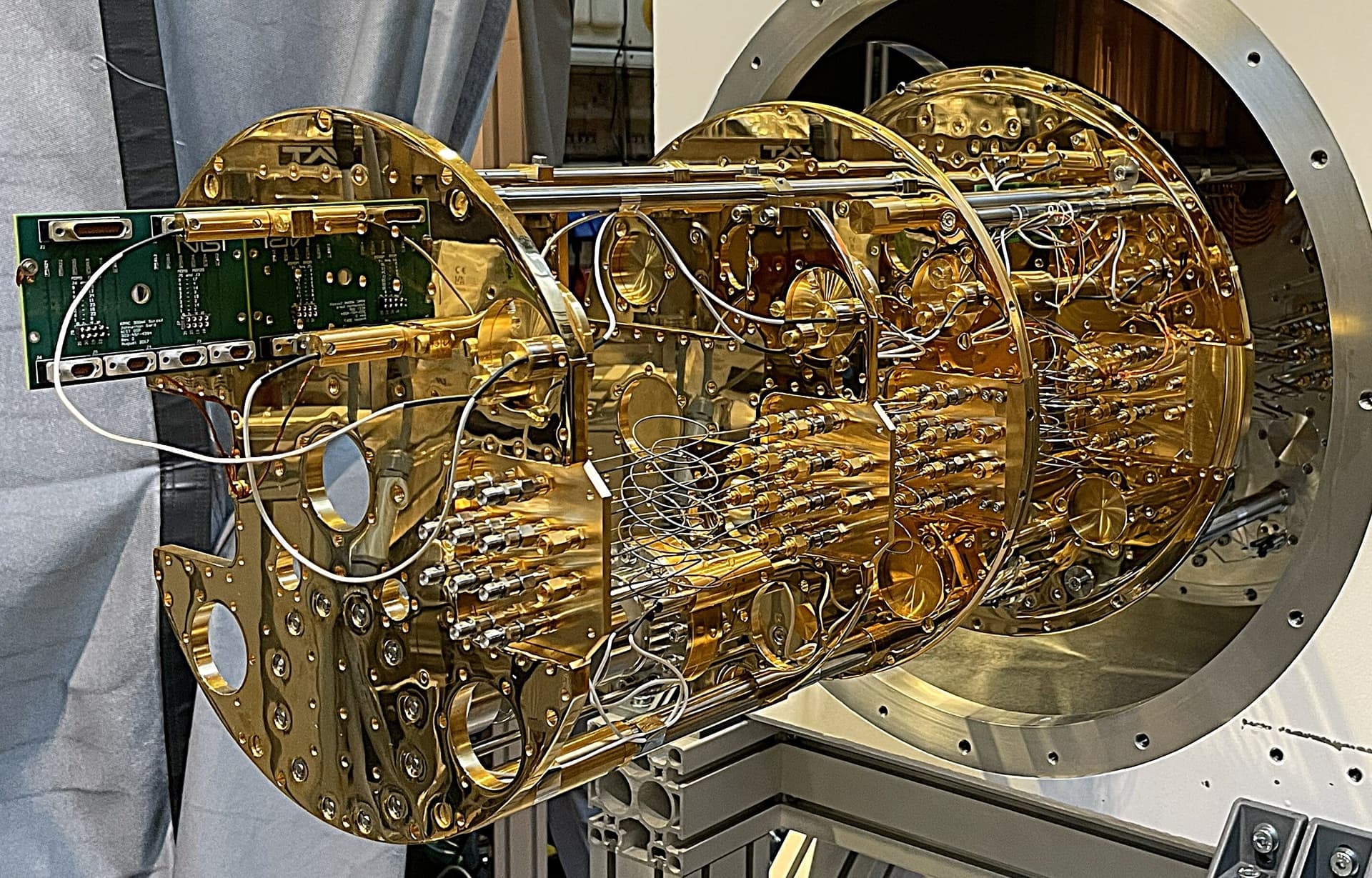 Europe's first TES X-ray spectrometer boosts synchrotron sensitivity at BESSY II