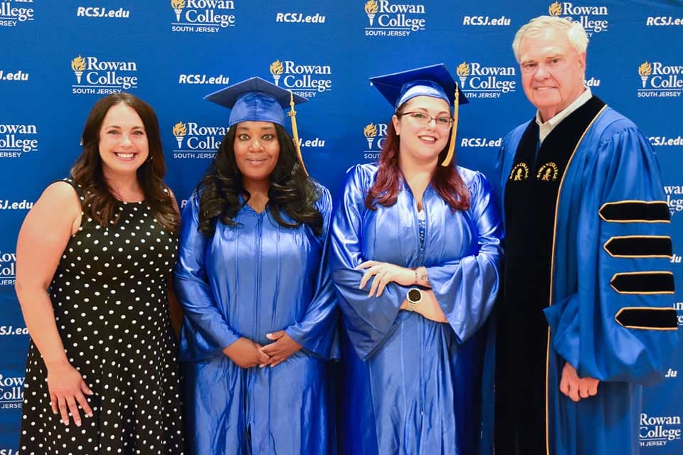 RCSJ honors high school equivalency graduates with free college credits