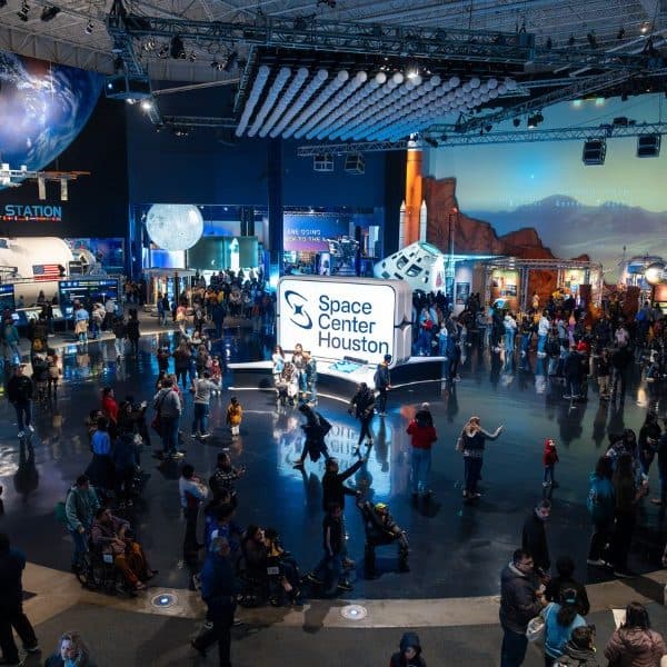 Space Center Houston Offers Tram Tours, Astronaut Encounters at NASA's Front Door