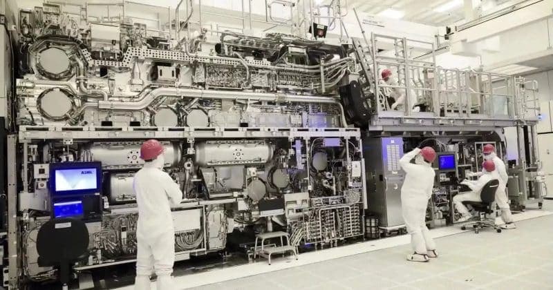 US warns ASML over possible China access to top chip tool