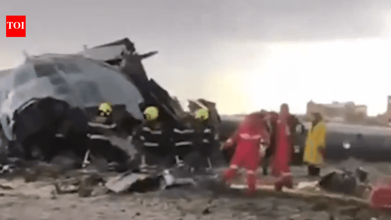 Bolivian C-130 carrying newly printed banknotes crashes near La Paz, 15 dead