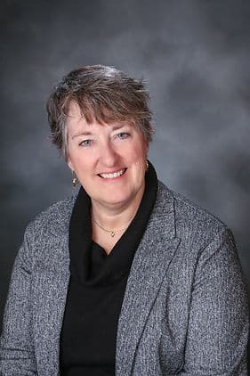 Chamber Ambassadors Welcome Jennifer Aakre as Bemidji Food Shelf Director