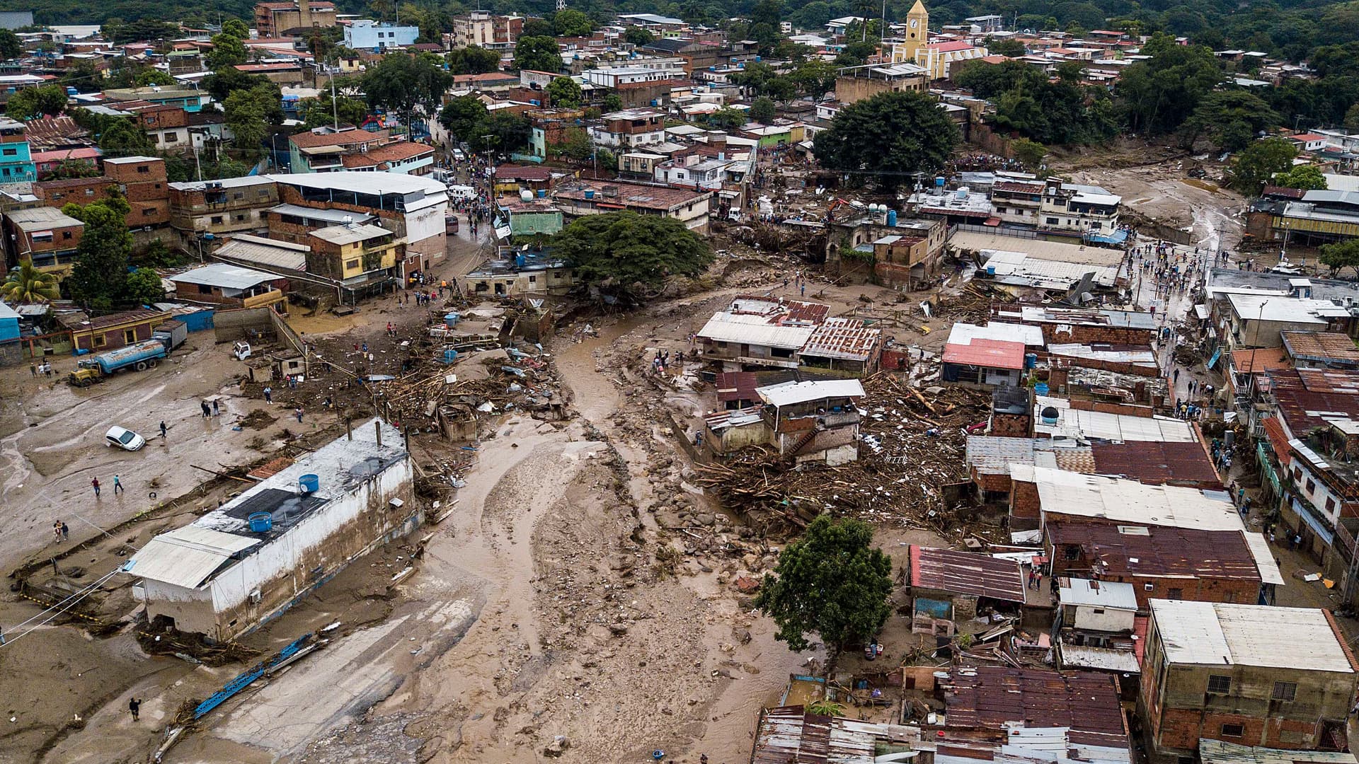 Twin earthquakes in Venezuela leave at least 164 dead