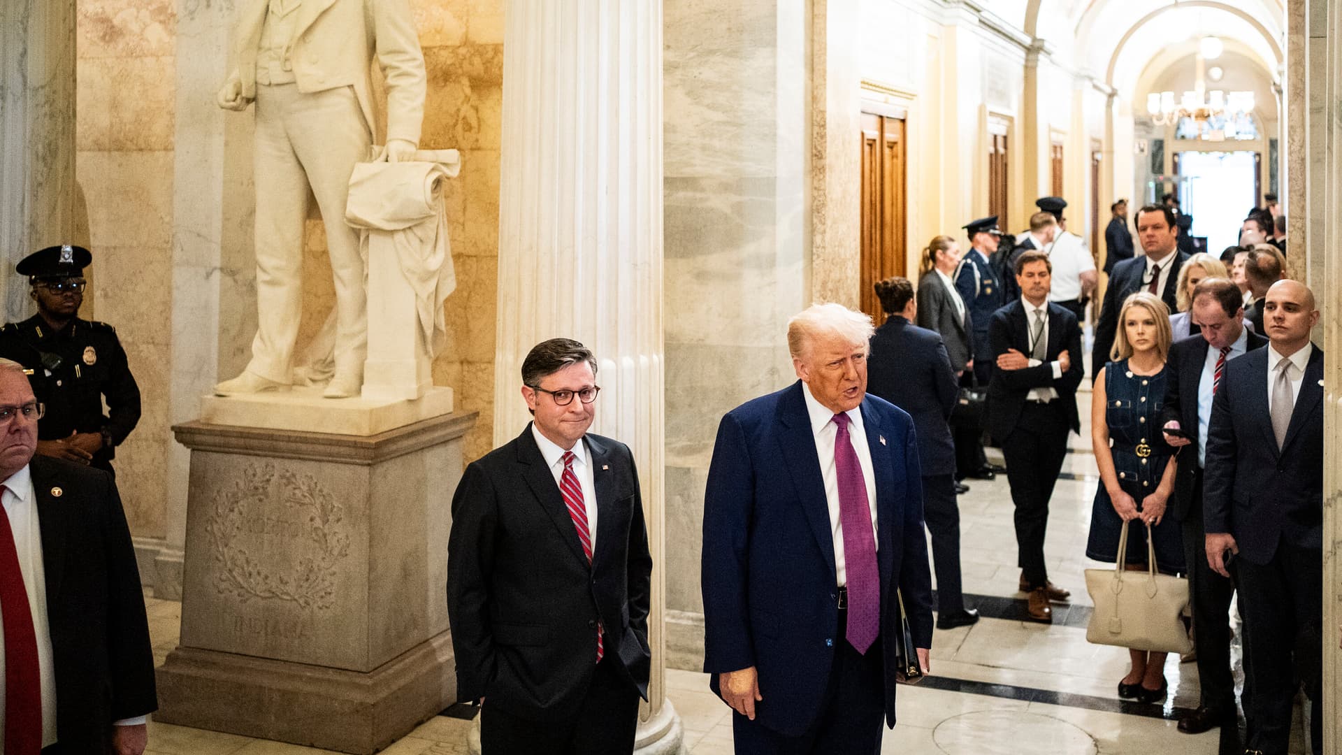 Trump Tax Bill Pushes Washington Debt Higher, Bond Investors Worry