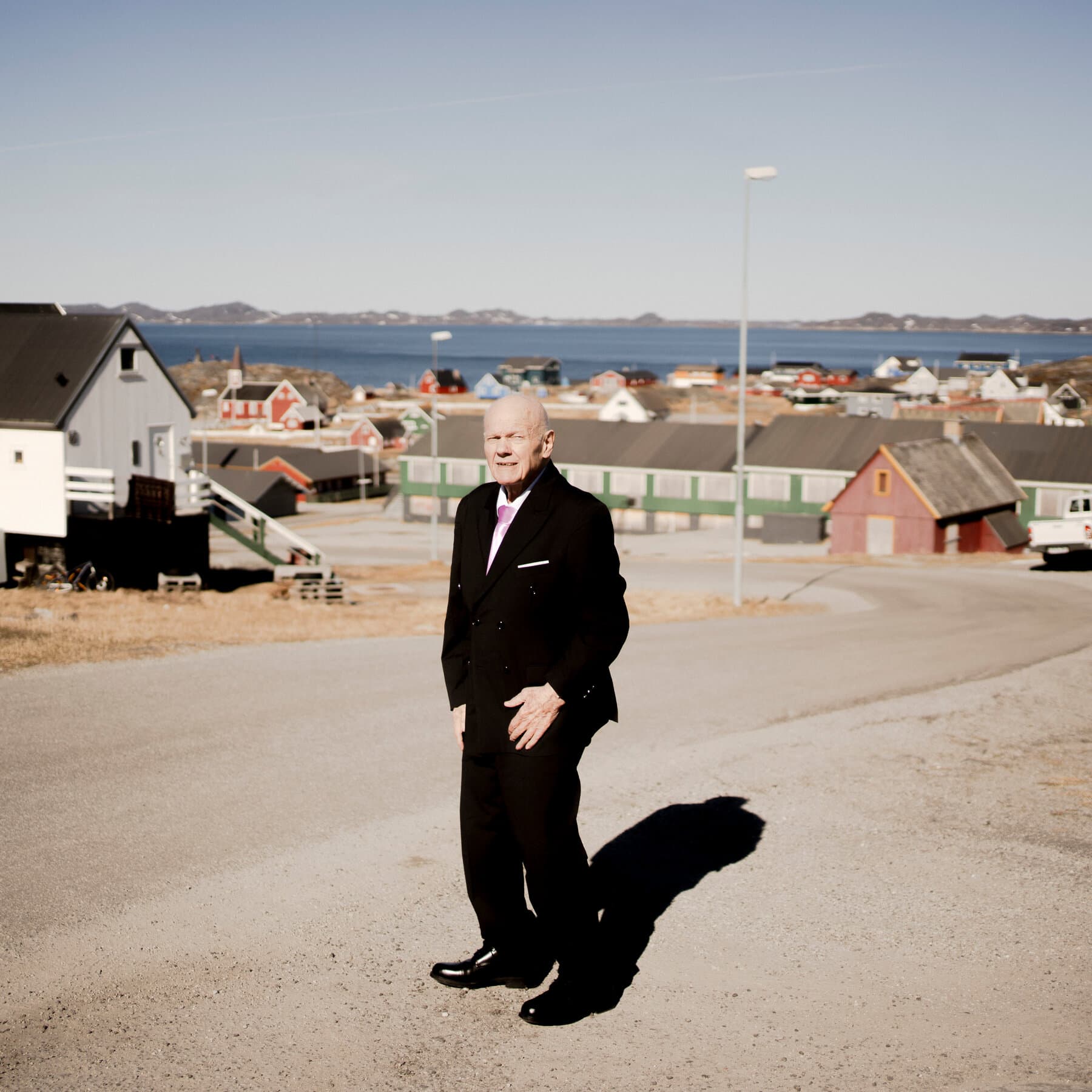 Retired Las Vegas broker brings homemade statehood petition to Greenland