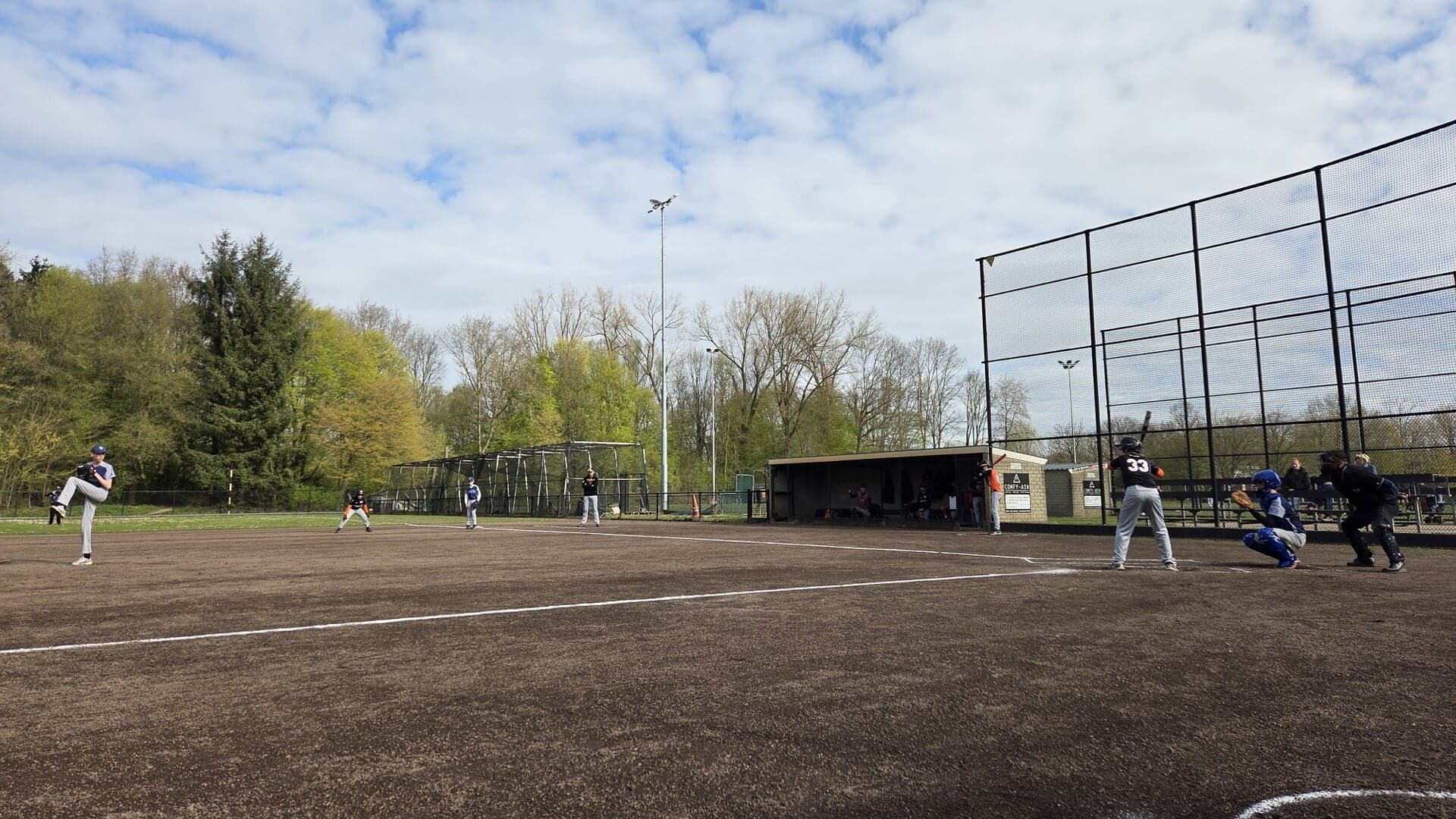 GHSV opent honkbalseizoen met overtuigende 13-1 zege op Nuenen