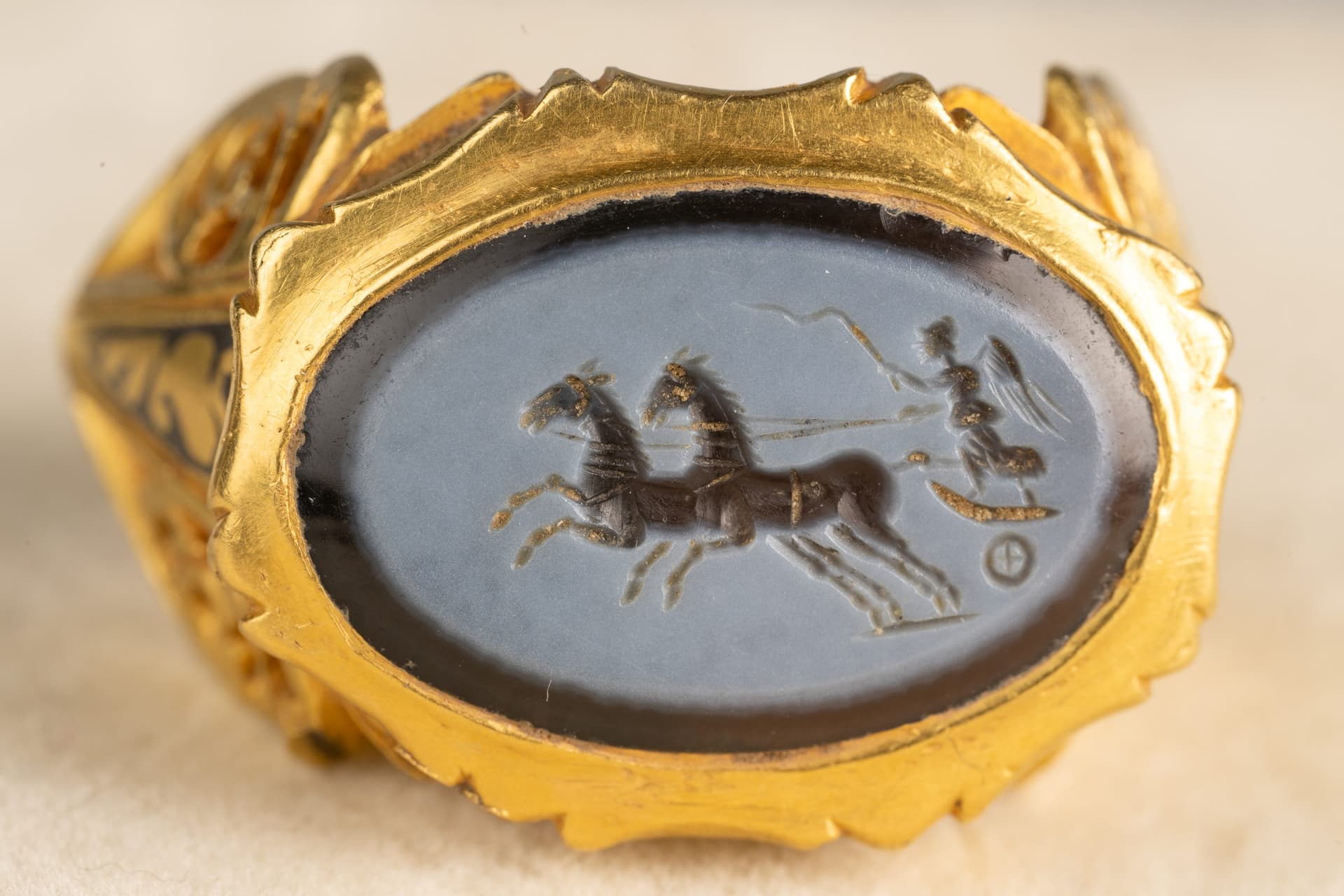 Ilminster Roman ring bought for over $100,000, will go on display