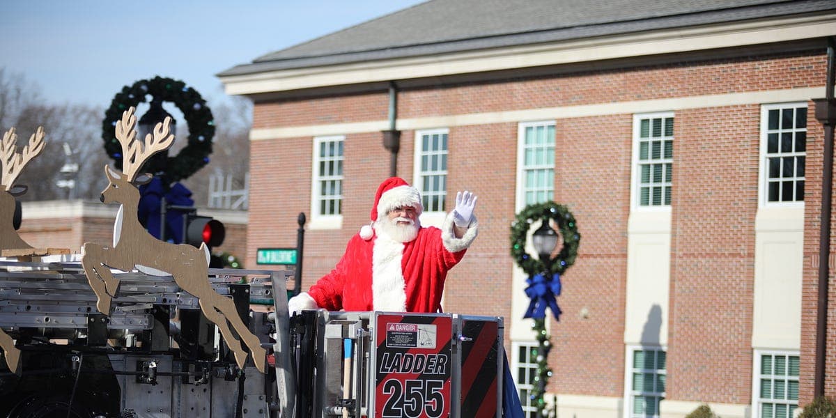 Holly Springs Holiday Parade Returns, Community Reclaims Downtown Tradition