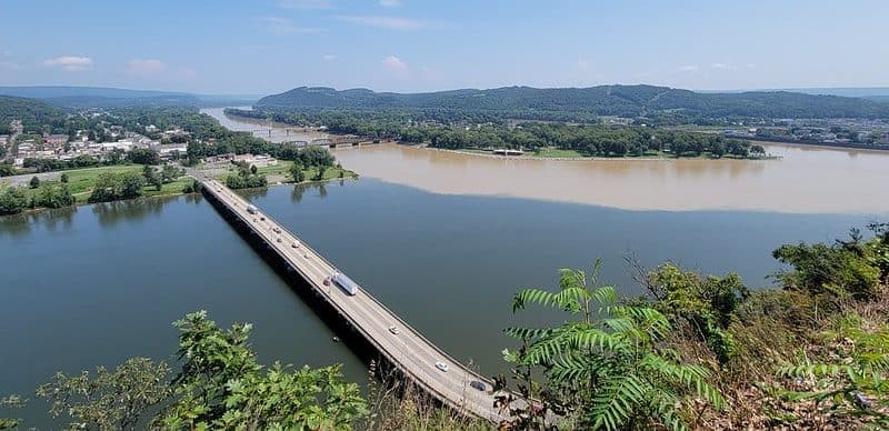 Shikellamy State Park’s Union County overlook offers trails and river views