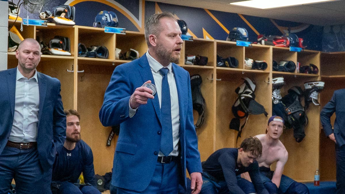 Blues extend Steve Ott after Thunderbirds’ surprise playoff run