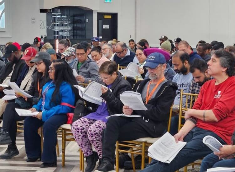 Walmart warehouse workers in Canada win first North American contract