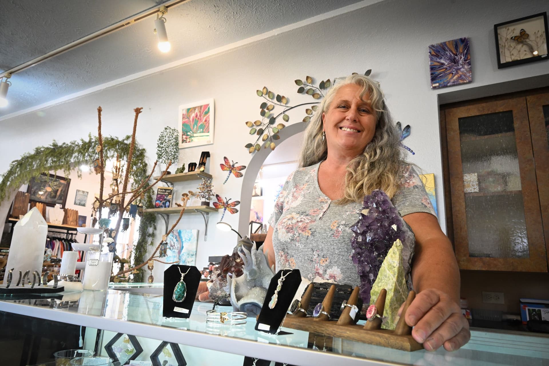 Millwood shop owner hides crystals on trails to spark outdoor adventures