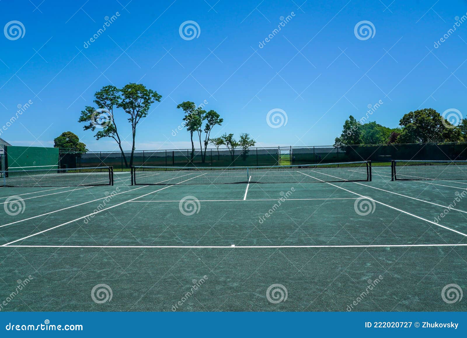 Sag Harbor Seasonal Rental Offers Har-Tru Tennis Court, Pool and Basketball