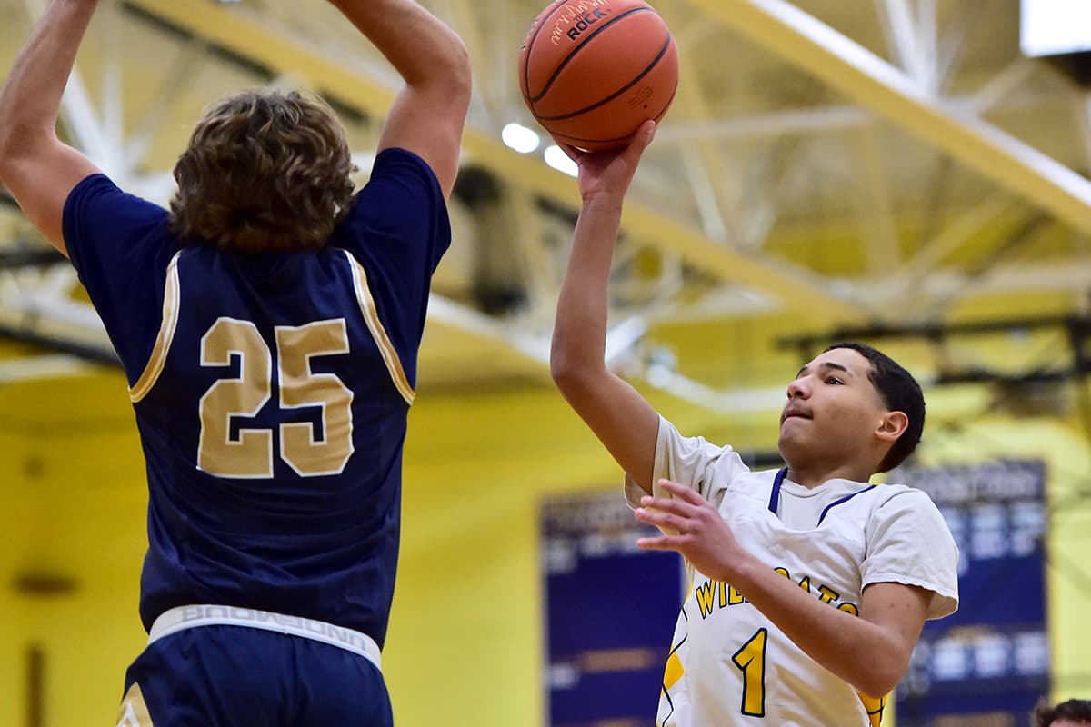 Shoreham-Wading River Boys Basketball Clinches Playoff Spot After Five Years