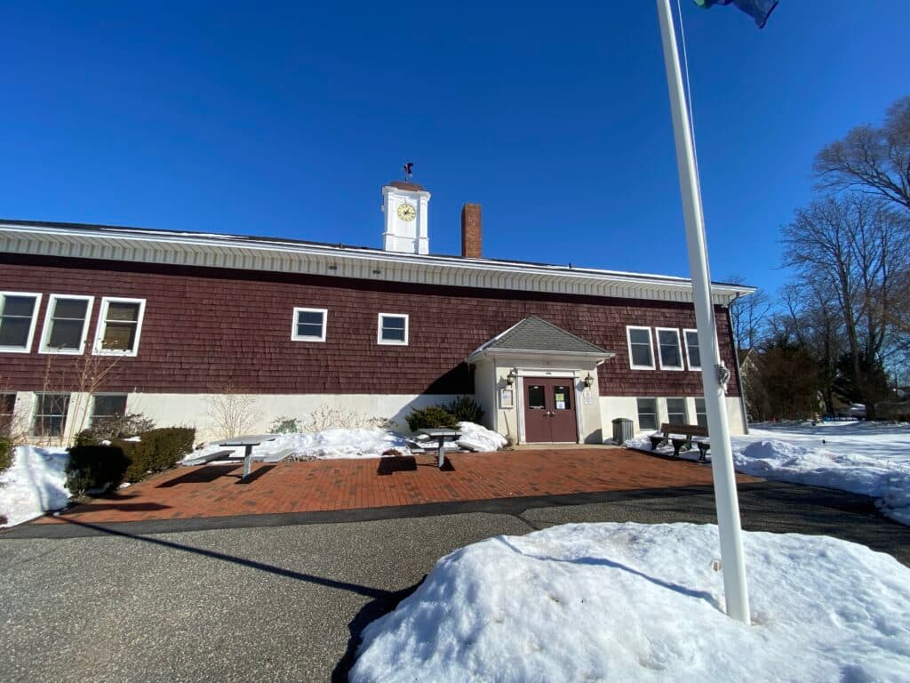 George Young Community Center in Jamesport temporarily closes after frozen pipe breaks