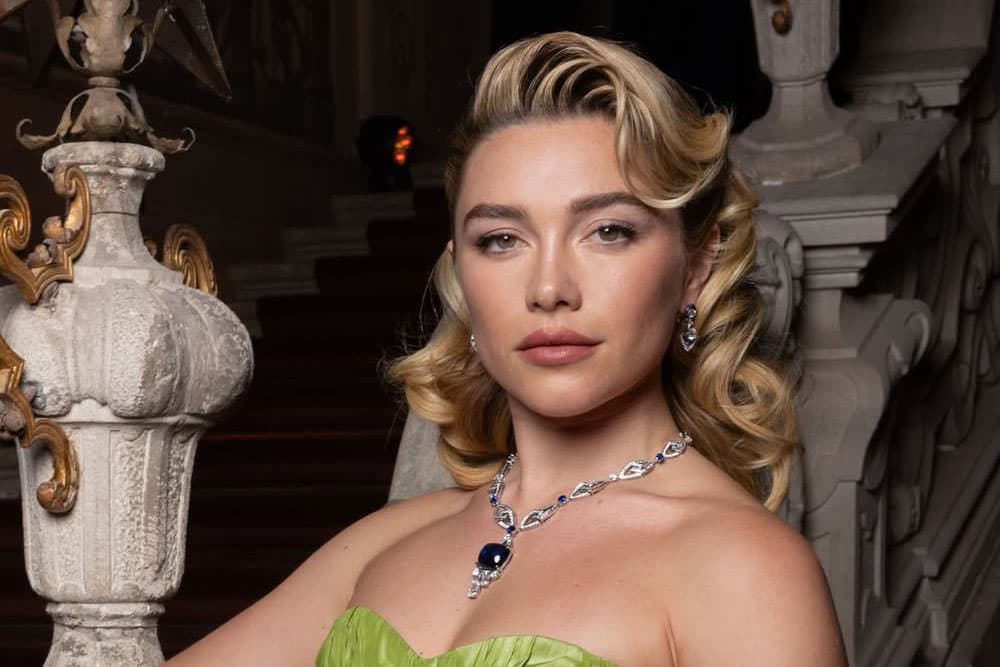Florence Pugh Dazzles in Bulgari High-Jewelry Gold Necklace at Eclettica Event