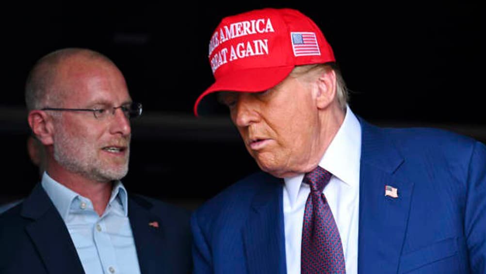 Tegna Shares Slide After Trump Calls Ownership Rule Change a Disaster