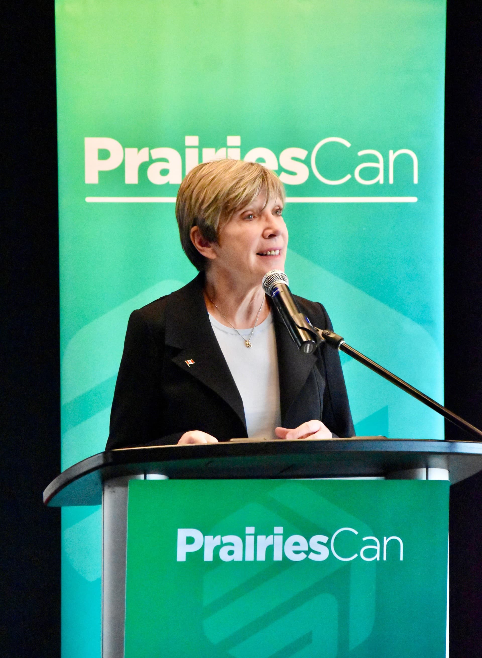 Canada funds first executive nuclear energy management school