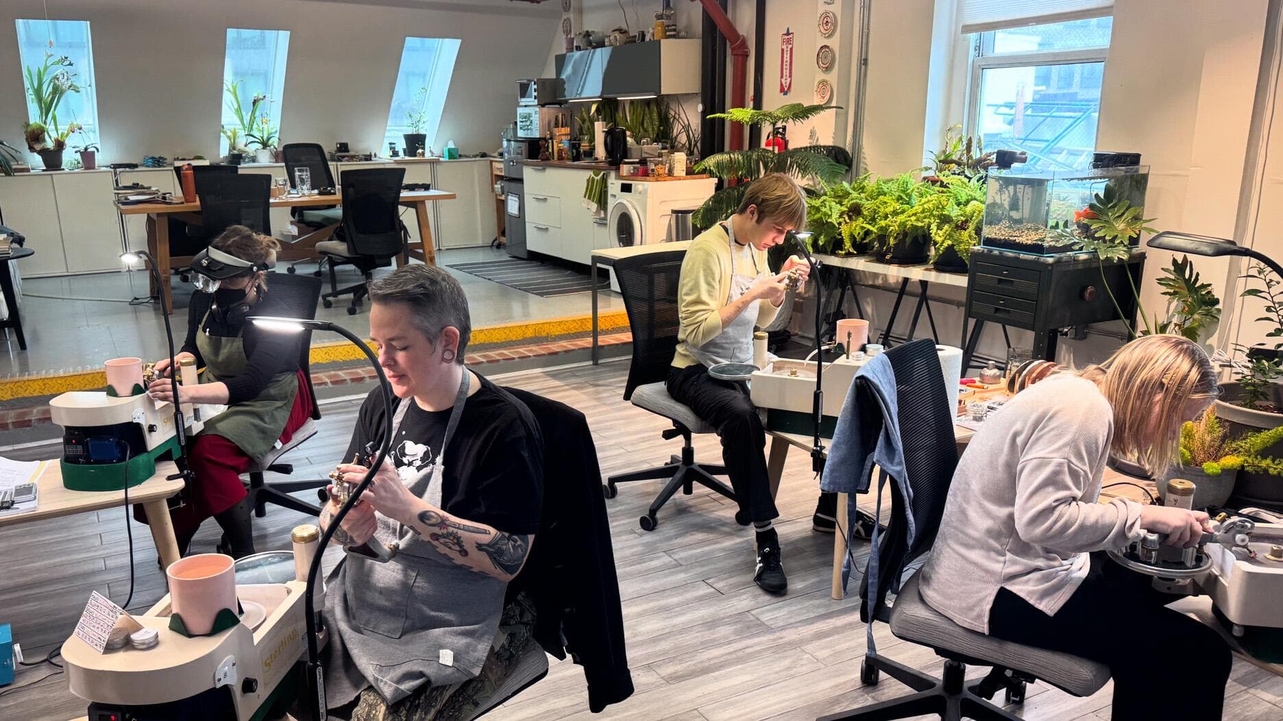 How young lapidarists are learning, selling, and building careers online