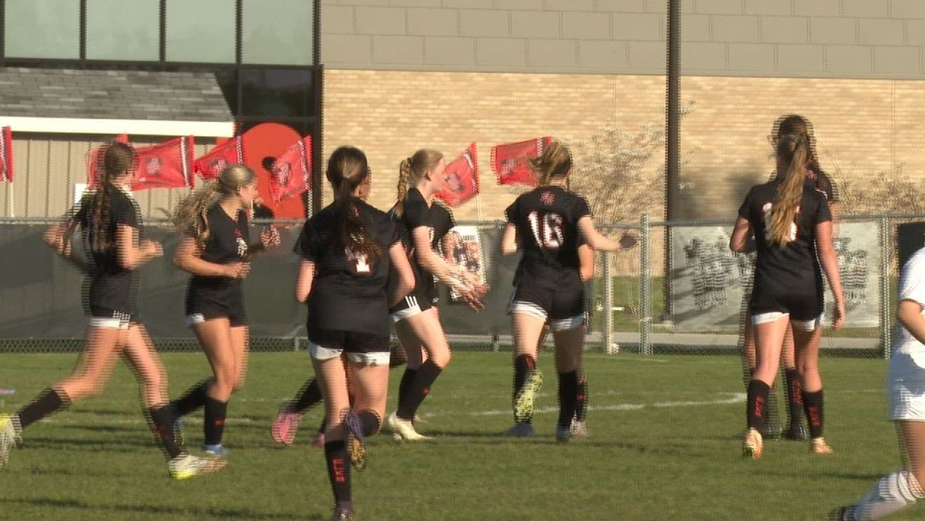 Elk Rapids blanks Glen Lake 6-0, advances to face Leland