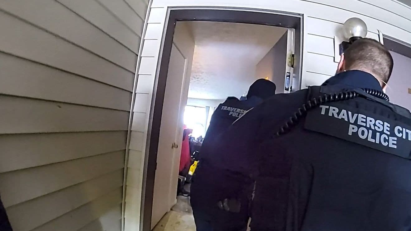 Prosecutor clears Traverse City police in fatal Munson Avenue shooting