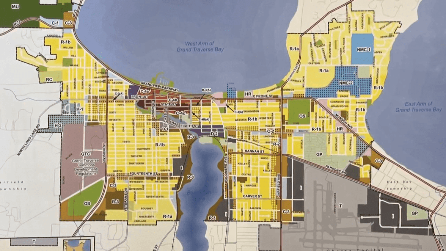 Traverse City Planners Preview Grand Traverse County Zoning Atlas, Corridor Tool