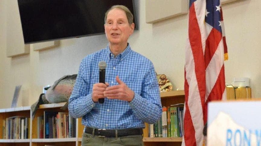PILT dominates Wyden town hall, raising federal funding concerns in Eastern Oregon