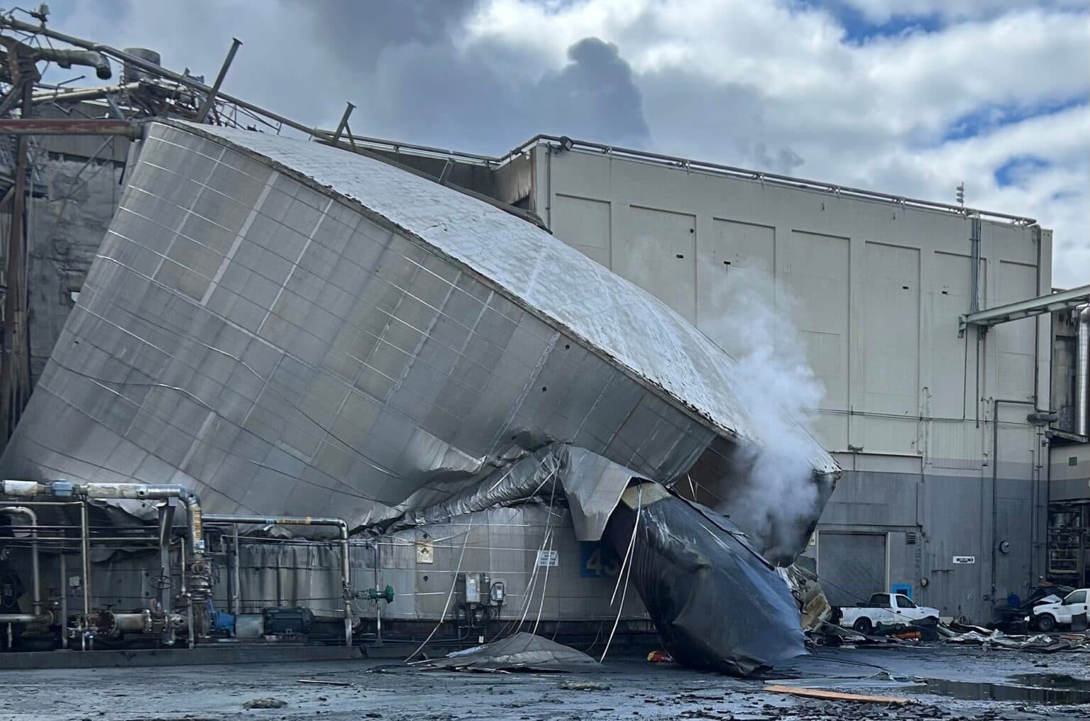 Washington mill tank rupture killed 11 workers with chemical burns