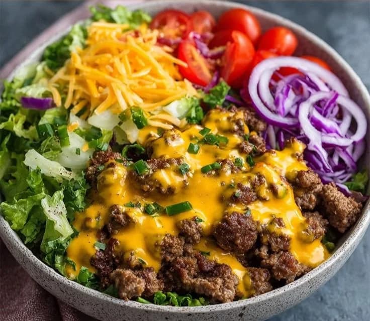 Freddy’s adds protein-packed bowls for lower-carb convenience seekers