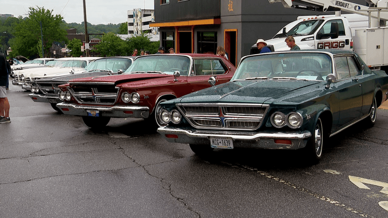 Classic Chrysler 300 Club car show draws crowds to Asheville