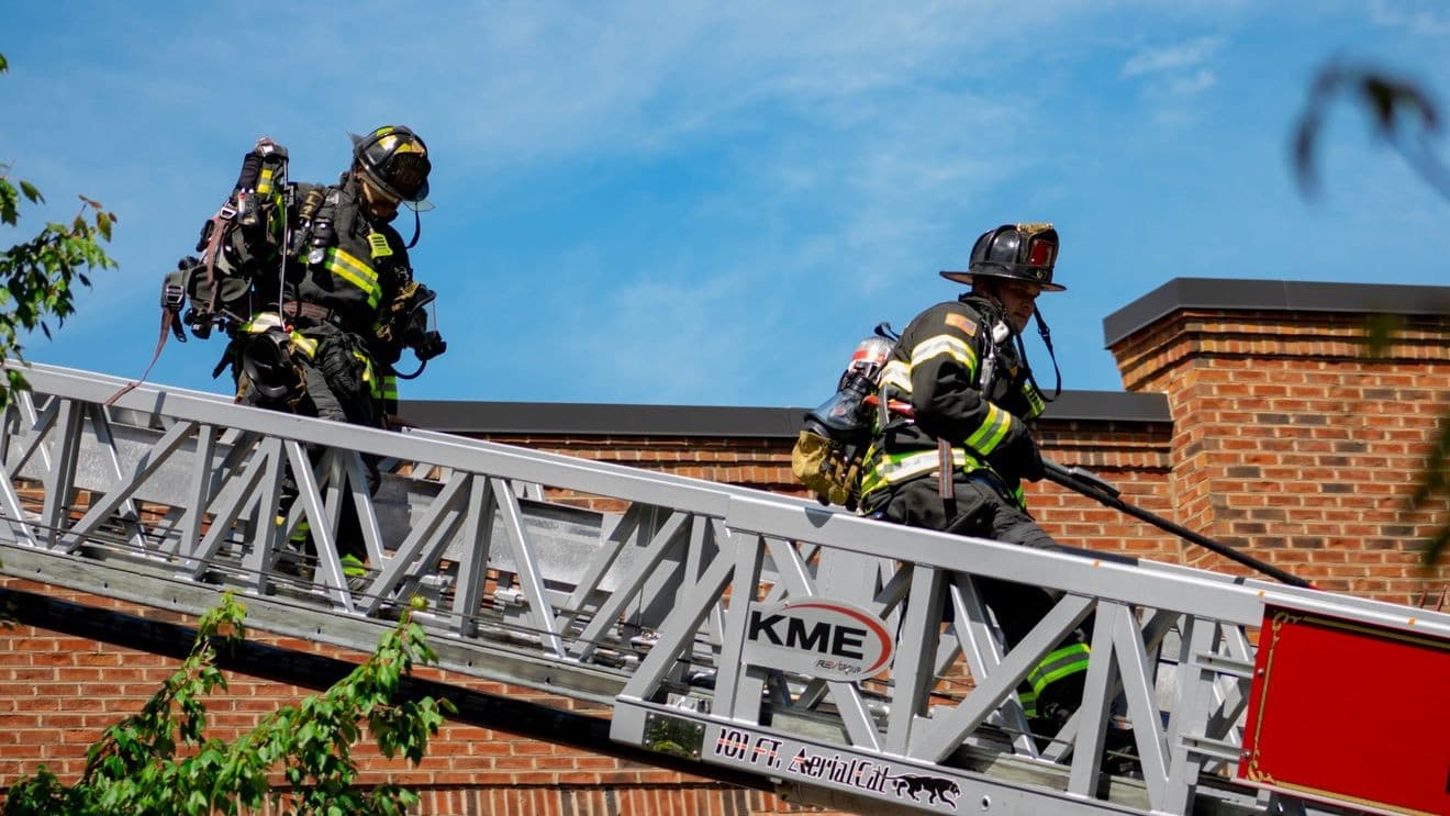Asheville firefighters extinguish rooftop solar panel fire downtown