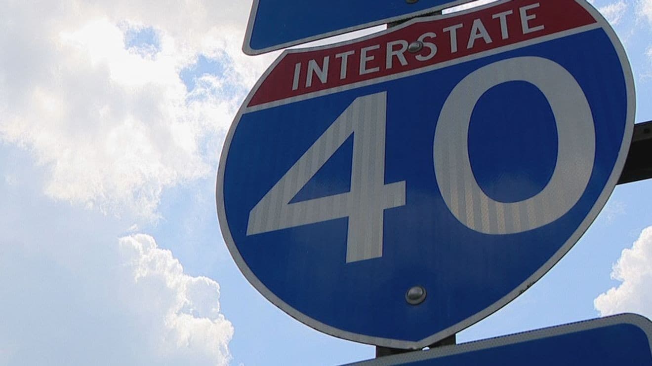 Fallen tree briefly closes I-40 West in Buncombe County