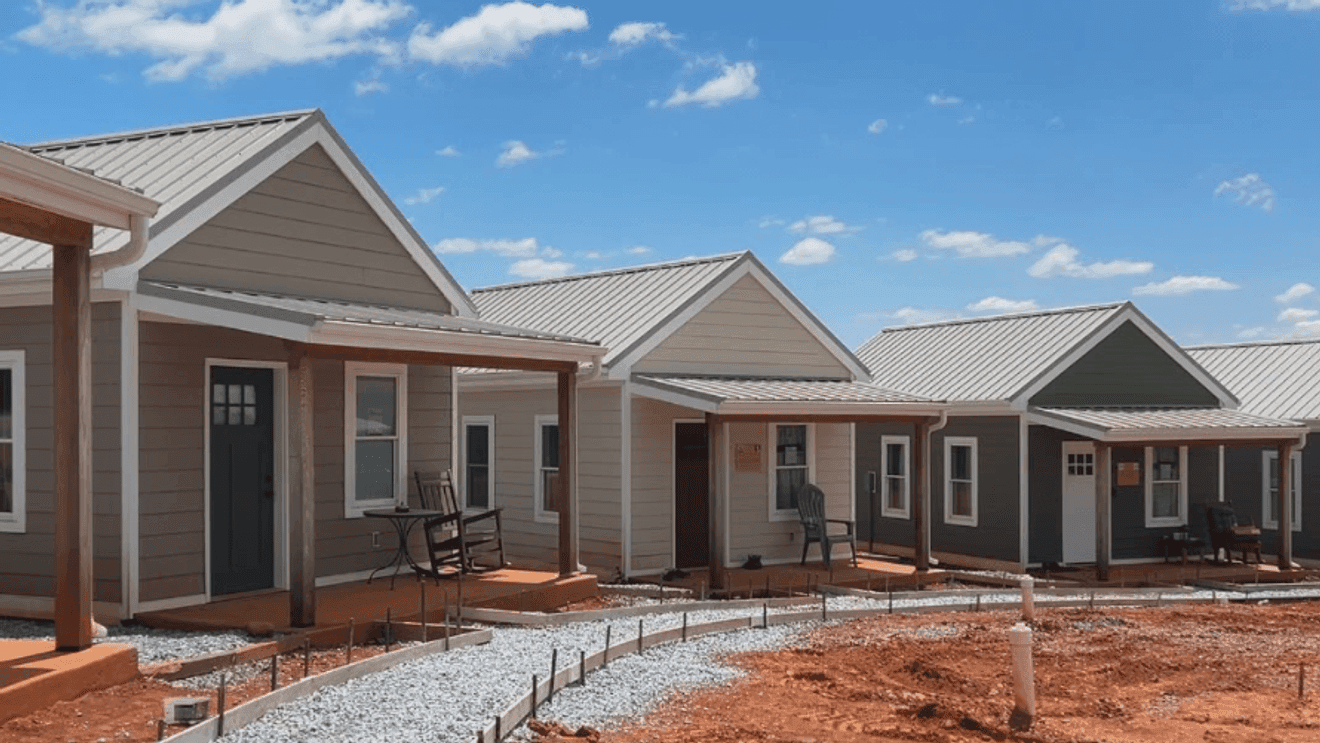 Forest Rotary Club furnishes tiny homes for veterans in Altavista