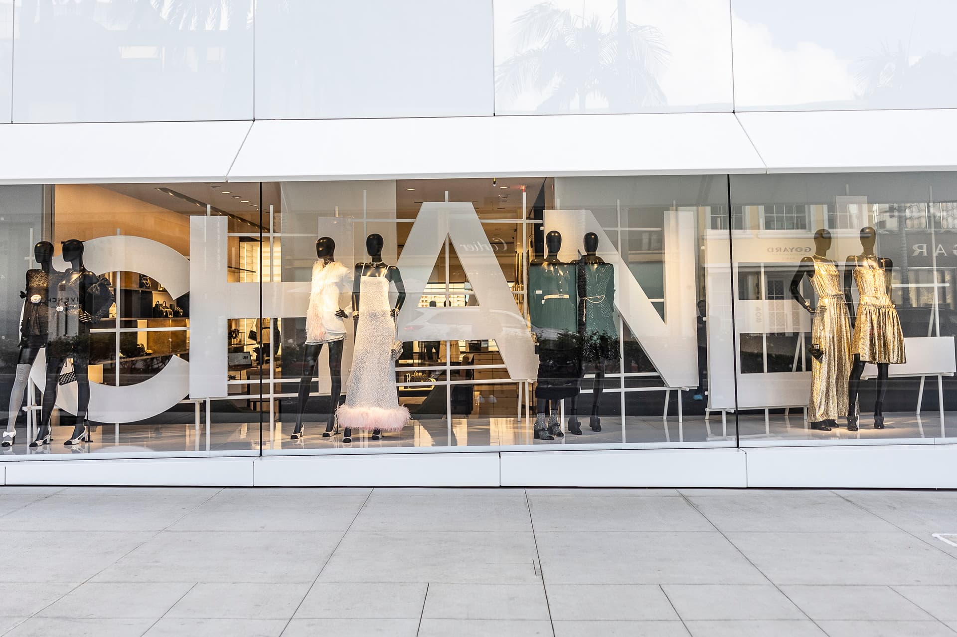 Old‑Money Shoppers Eye New Luxury Flagships and Pop‑Ups in 2026