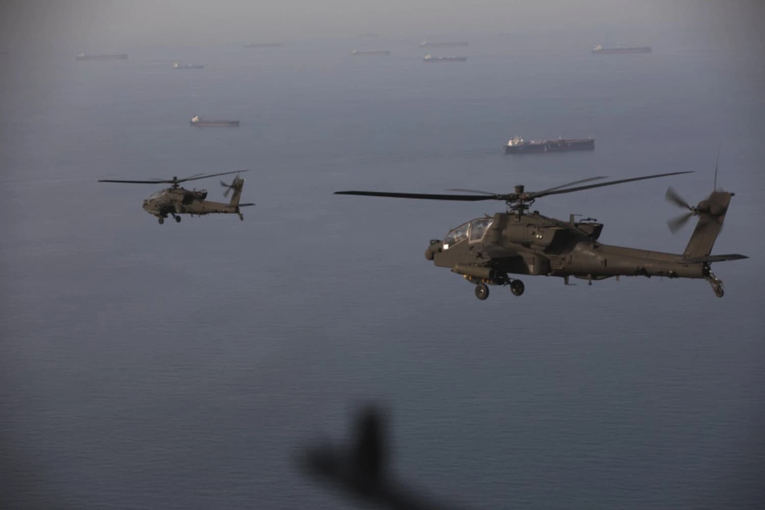 U.S. strikes southern Iran after Apache helicopter downing near Strait of Hormuz