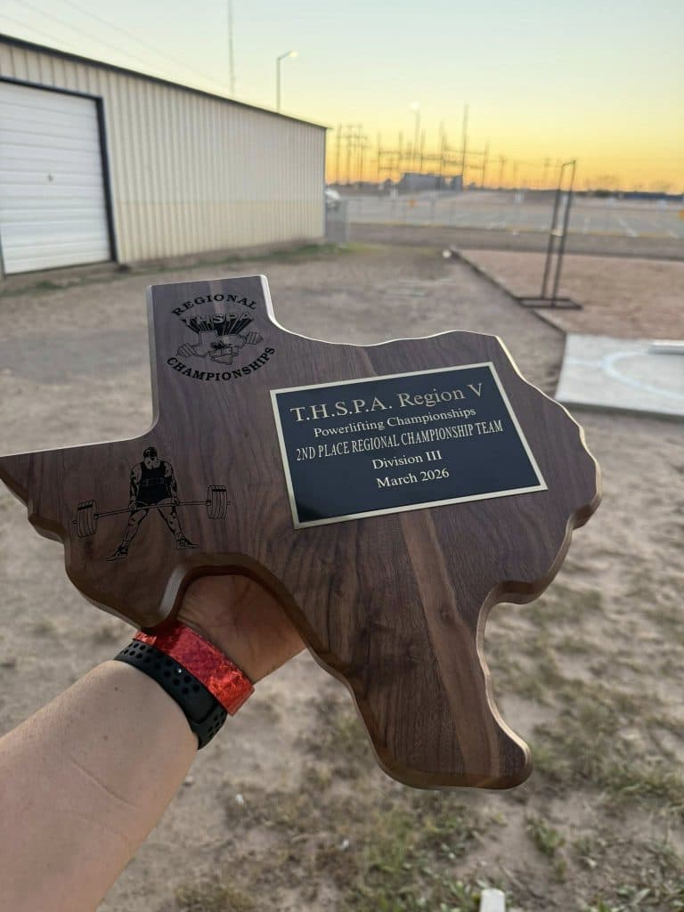 Seven San Diego Vaqueros Qualify for State at Region V Powerlifting Championships