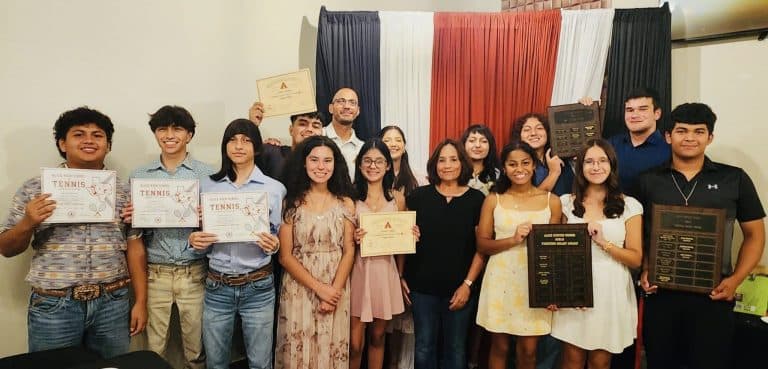 Alice High tennis banquet honors Coyotes for strong season